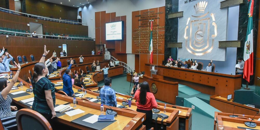 Exhorta el Congreso a ayuntamientos y concejo de Ayutla nombrar un espacio público “Bandera Trigarante”, campaña sobre riesgos y protocolos de emergencias