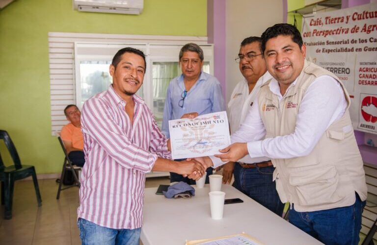 Evalúan y premian a los mejores cafés de Guerrero