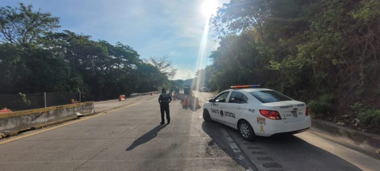 Continúa con la vigilancia en el carril Sur-Norte del crucero de Tierra Colorada de la Autopista del Sol