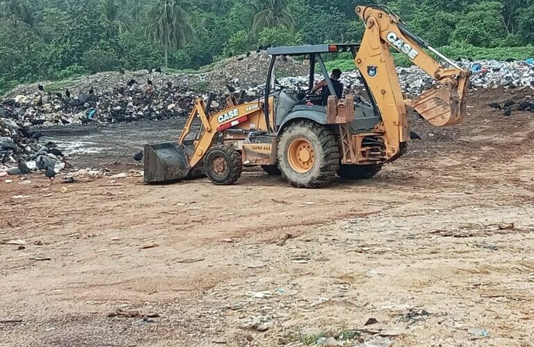 La Secretaría de Desarrollo Urbano, Obras Públicas y Ordenamiento Territorial, continúa con las labores de limpieza y atención en Marquelia