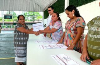 Premian a 26 ganadores del Concurso Regional de Arte Popular Textiles y Alfarería de la Costa Chica