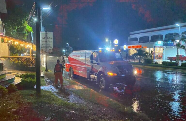 La Secretaría de Gestión Integral de Riesgos y Protección Civil Guerrero implementa acciones preventivas ante las lluvias en Acapulco