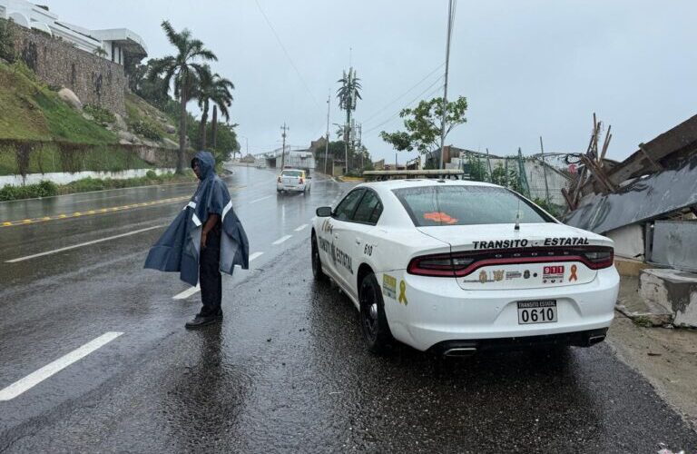 Elementos de Tránsito y Policía Estatal, se encuentran desplegados en Acapulco