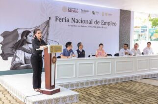 Evelyn Salgado y la subsecretaria de Empleo federal, Quia Chávez Domínguez, ofertan más de mil vacantes en la Feria Nacional del Empleo Acapulco
