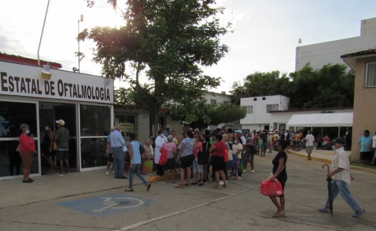 Beneficia el Instituto Estatal de Oftalmología a más de 500 pacientes en jornada de atención
