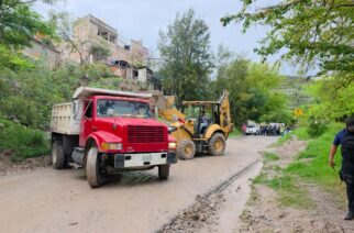 Atención inmediata en Libramiento a Tixtla tras arrastre de material por lluvias