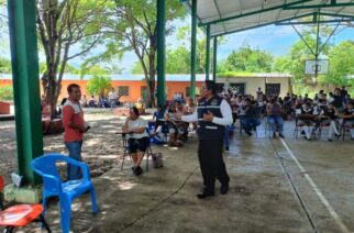 La SSPGRO realiza jornada de prevención del delito y adicciones en escuela de Colotlipa