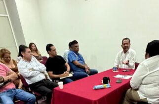 Francisco Rodríguez Cisneros, sostuvo un encuentro con integrantes de la organización Guerrero en Lucha