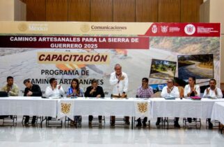 La SDUOPOT imparte capacitación sobre el Programa de Caminos Artesanales en la región Sierra