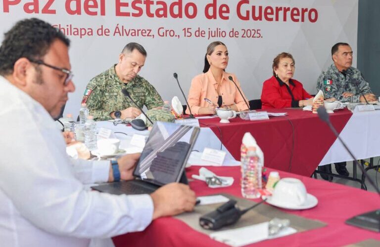 La gobernadora Evelyn Salgado Pineda encabezó la sesión de la Mesa de Coordinación para la Construcción de la Paz