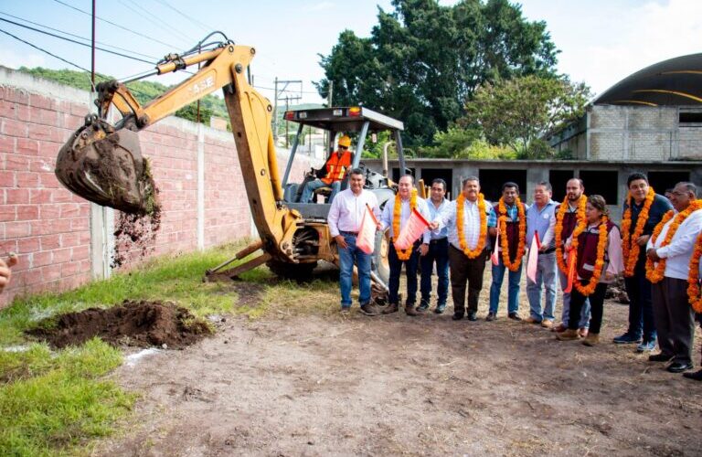 Inicia SDUOPOT construcción de la Casa del Jubilado en Tixtla