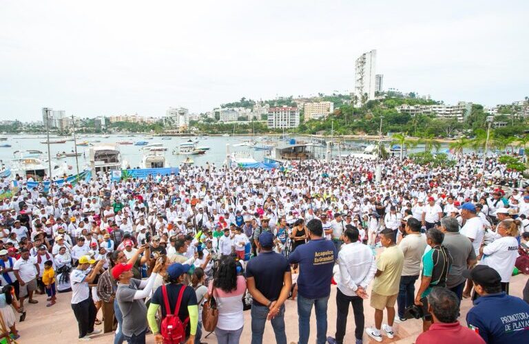 Refuerzan el gobierno Guerrero y el sector turístico acciones conjuntas para la conservación de playas en Acapulco