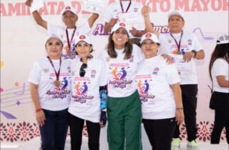 Encabeza Liz Salgado Caminata de las y los Adultos Mayores “Amor con Amor se Paga”, en Chilpancingo