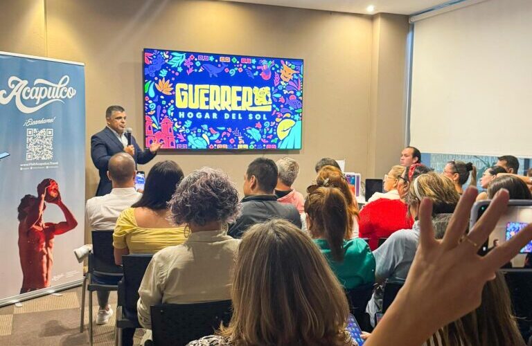 Promocionan turísticamente a Acapulco en Colombia