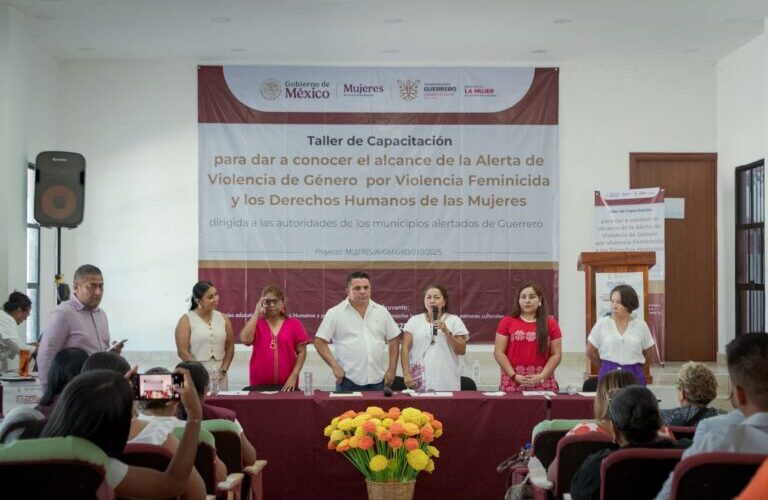 Capacitan a servidores públicos del municipio de Ometepec para prevenir violencia