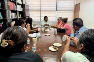 Atiende gobierno de Guerrero a familias desplazadas de la región Centro