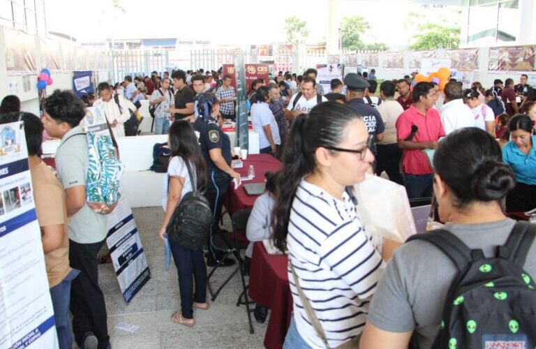 Realiza la Secretaría del Trabajo estatal la cuarta Feria del Empleo en Acapulco durante este 2025