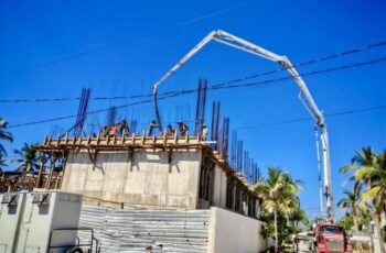 Supervisa director del IGIFE avances de obras educativas en Acapulco