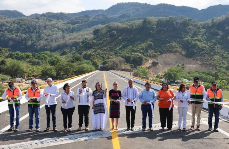 Inauguran Claudia Sheinbaum y Evelyn Salgado el Puente Omitlán para fortalecer la conectividad de Guerrero
