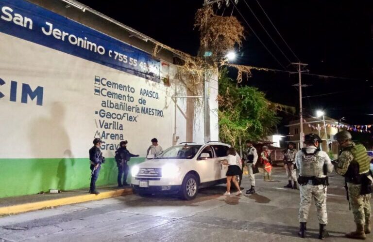 Fortalecen fuerzas de seguridad despliegue estratégico en Zihuatanejo