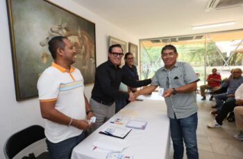 René Posselt toma protesta a nuevos integrantes de la Federación de Periodistas de Acapulco