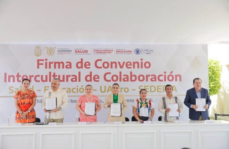 Guerrero pionero en atención médica intercultural con intérpretes indígenas