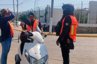Policía y Tránsito Estatal de la Secretaría de Seguridad Pública realizan el operativo “Casco Seguro” en el puerto de Acapulco