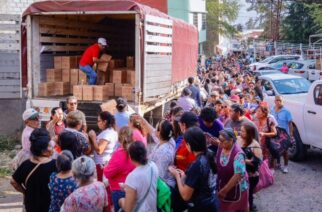Llegan apoyos a familias de Chilpancingo por parte del gobierno del Estado