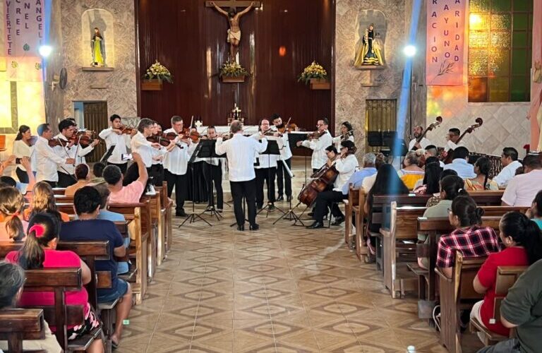 La Filarmónica de Acapulco engalana la Fiesta Patronal en la comunidad de Tres Palos