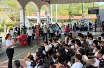 La SEJUVE impulsa espacios de formación y participación estudiantil en Tlacoachistlahuaca