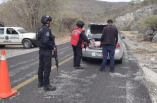 Secretaría de Seguridad Pública realizan labores vigilancia, sobre la carretera estatal Xochipala – La Laguna, municipio de Eduardo Neri