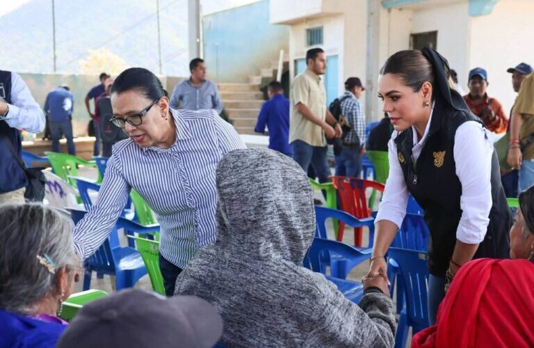 Evelyn Salgado y titular de Gobernación, Rosa Icela Rodríguez firman acuerdos para la construcción de paz y bienestar en comunidades de Chilapa