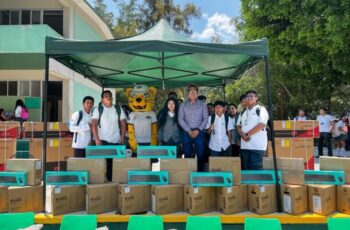 Estudiantes del CONALEP Chilpancingo reciben computadoras y equipamiento para fortalecer su educación: Víctor Alejandro Ocampo