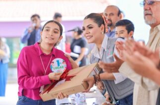 Reconoce Evelyn Salgado talento de la niñez guerrerense en concurso “Dibujando el buen gobierno de Guerrero”