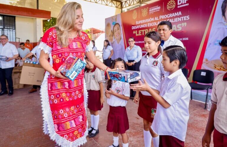 Fortalece Liz Salgado la alimentación escolar con el programa de desayunos escolares “Letras Sanas” en Zihuatanejo